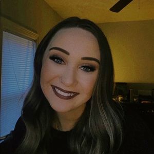 Meet your Posher, Alison